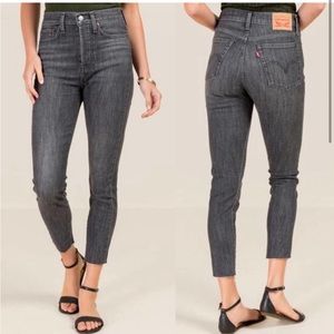 Levi’s Wedgie Skinny